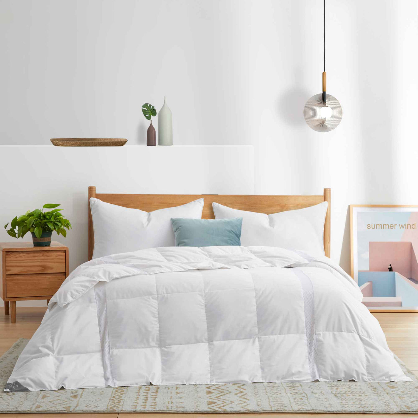 Ultra Lightweight Cooling Down Comforter