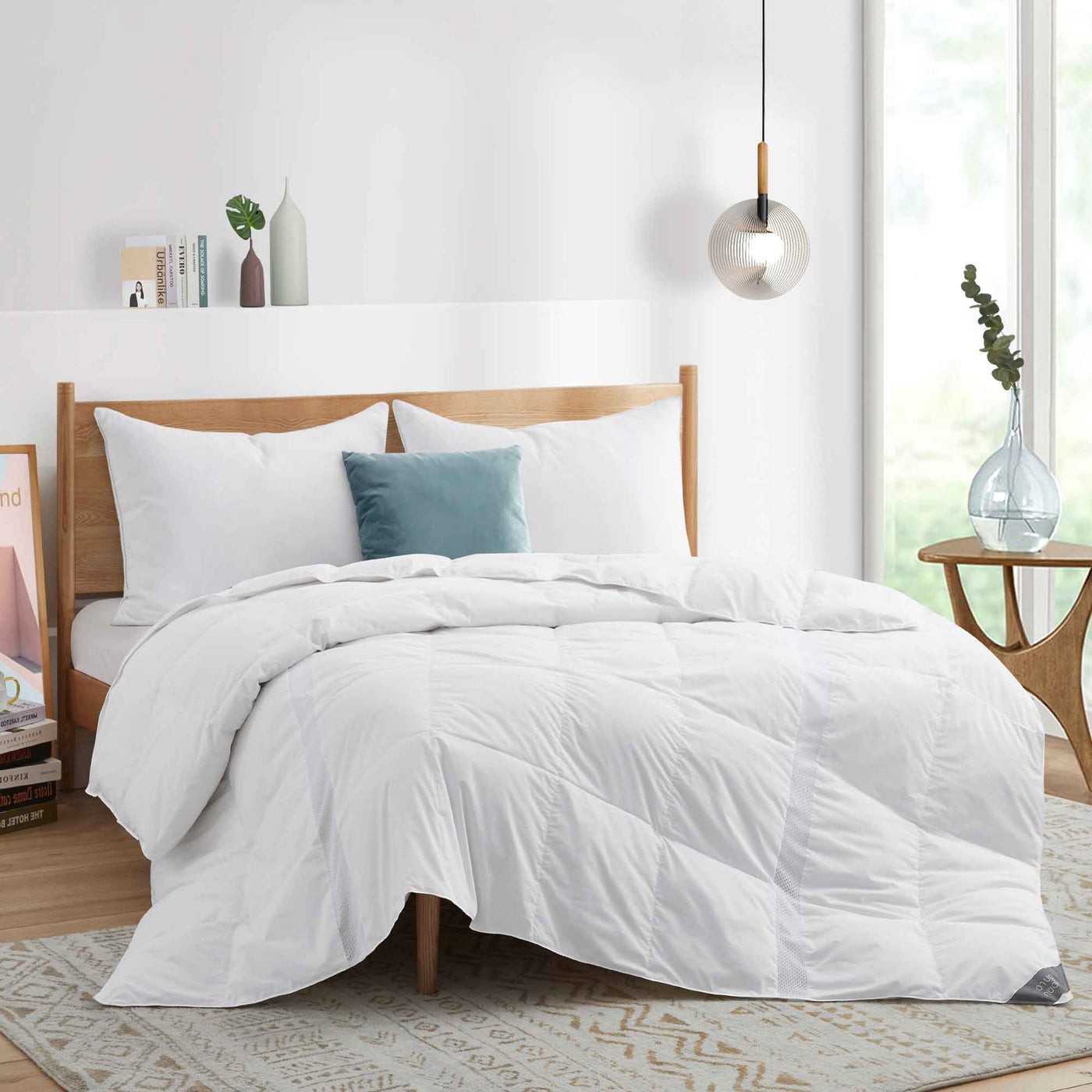 Ultra Lightweight Cooling Down Comforter