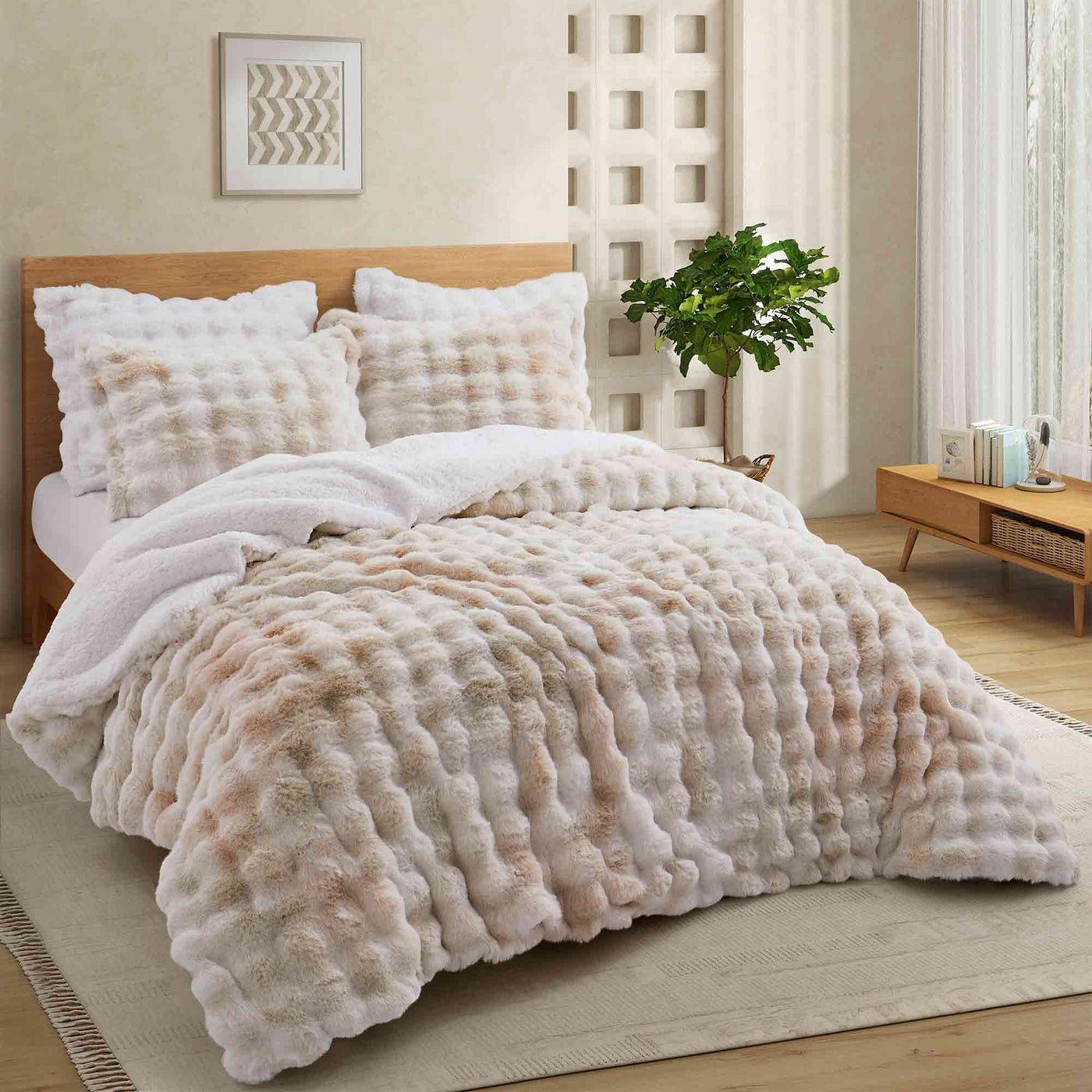 3 Piece Plush Reversible Faux Rabbit Fur Comforter Set
