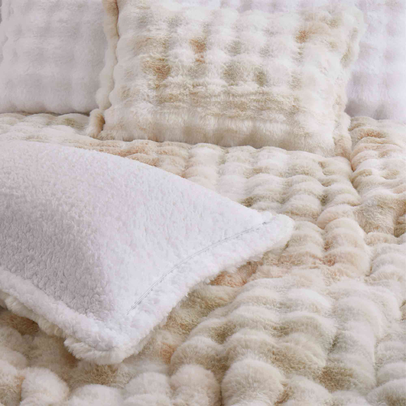 3 Piece Plush Reversible Faux Rabbit Fur Comforter Set