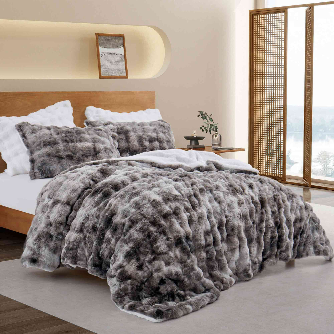 3 Piece Plush Reversible Faux Rabbit Fur Comforter Set