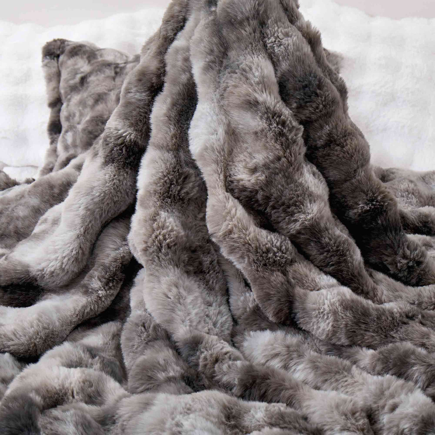 3 Piece Plush Reversible Faux Rabbit Fur Comforter Set