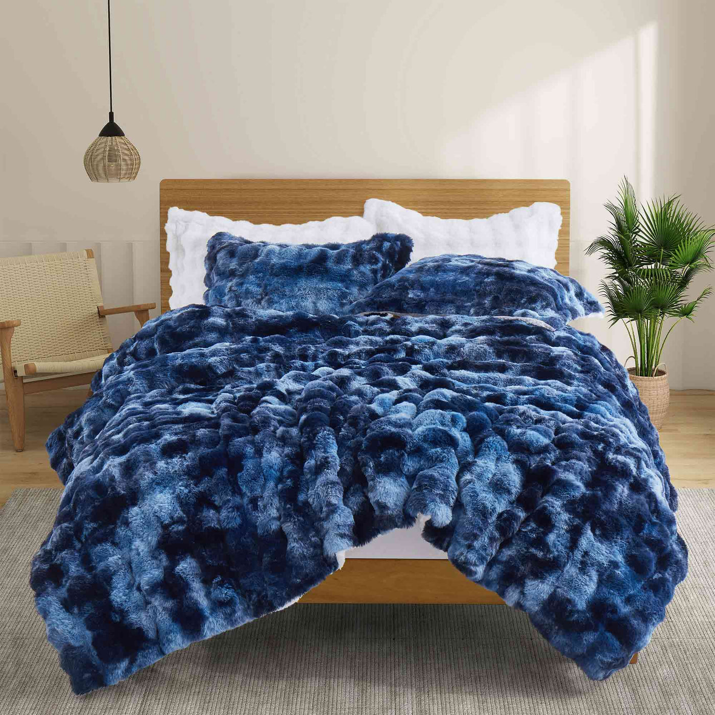 3 Piece Plush Reversible Faux Rabbit Fur Comforter Set