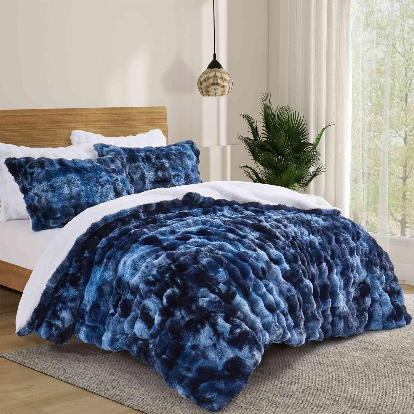 3 Piece Plush Reversible Faux Rabbit Fur Comforter Set