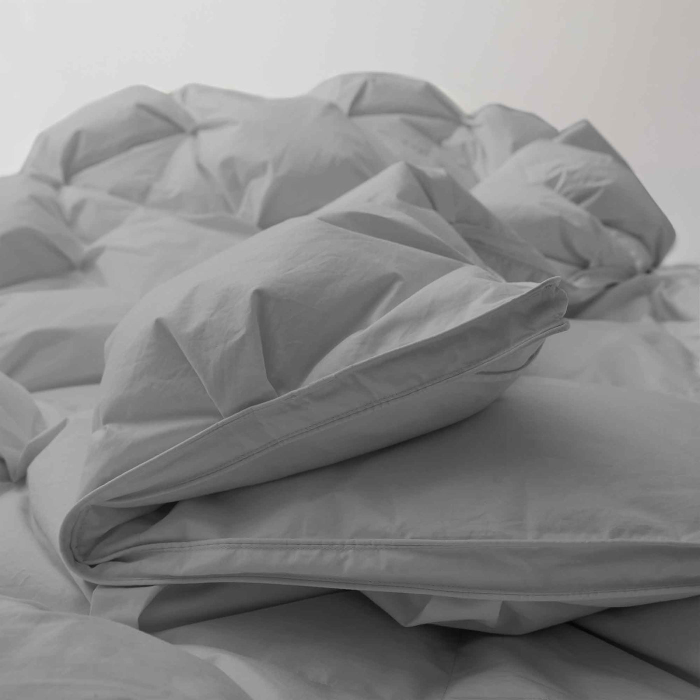 Puredown Luxury White Down Comforter
