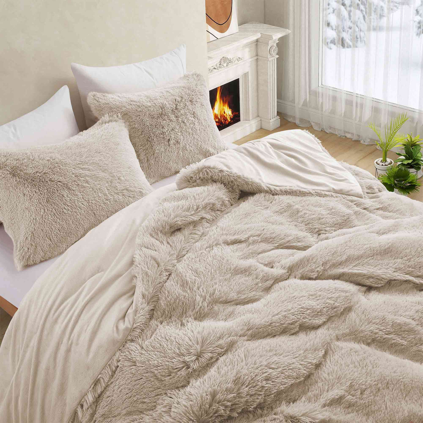 3 Piece Plush Reversible Faux Fur Comforter Set