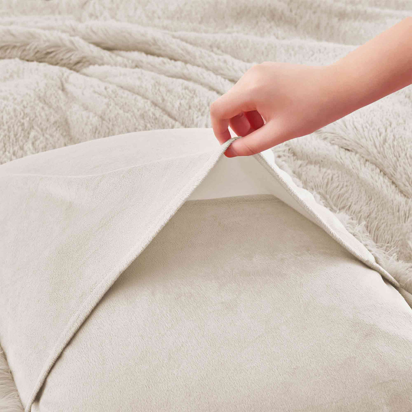 3 Piece Plush Reversible Faux Fur Comforter Set