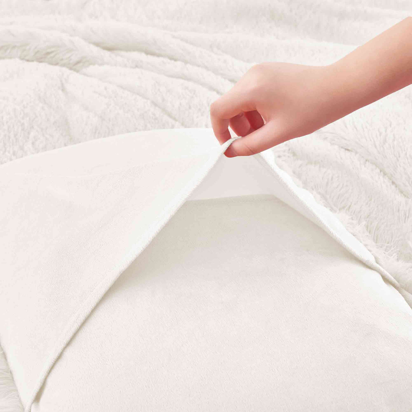 3 Piece Plush Reversible Faux Fur Comforter Set