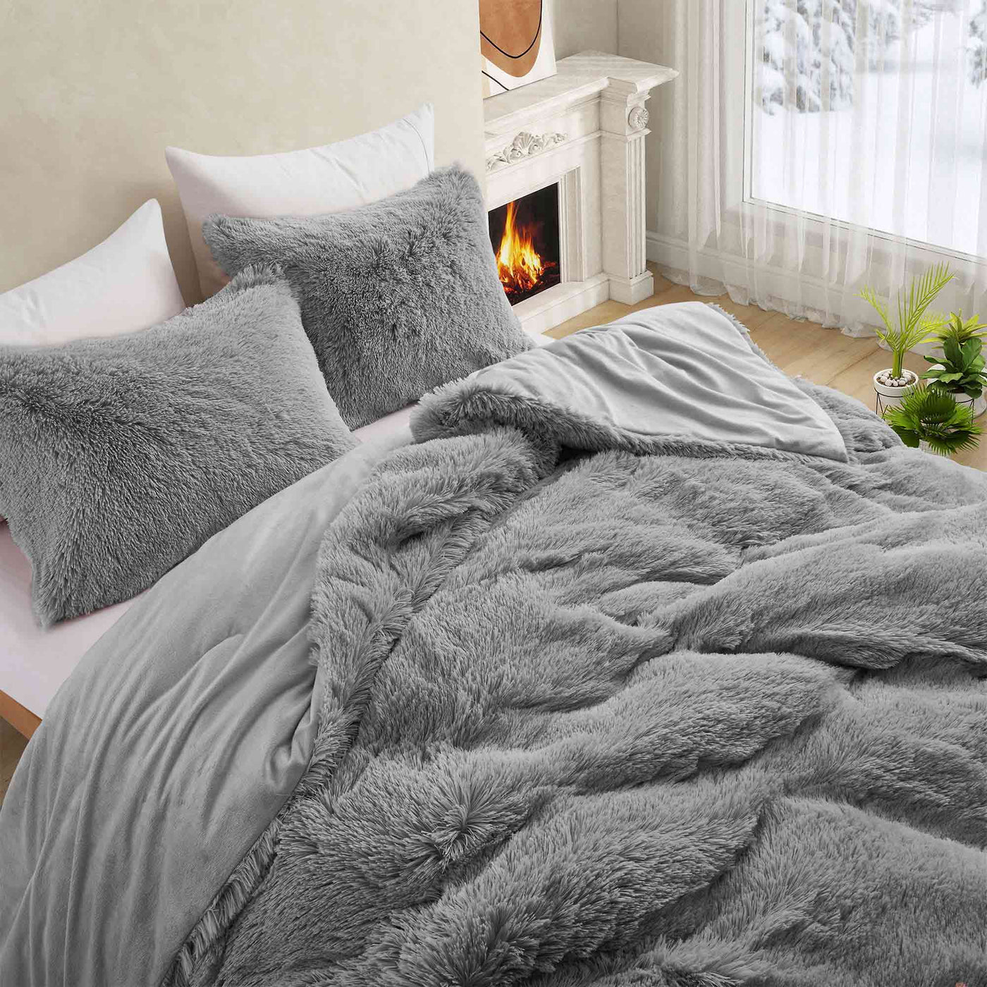 3 Piece Plush Reversible Faux Fur Comforter Set