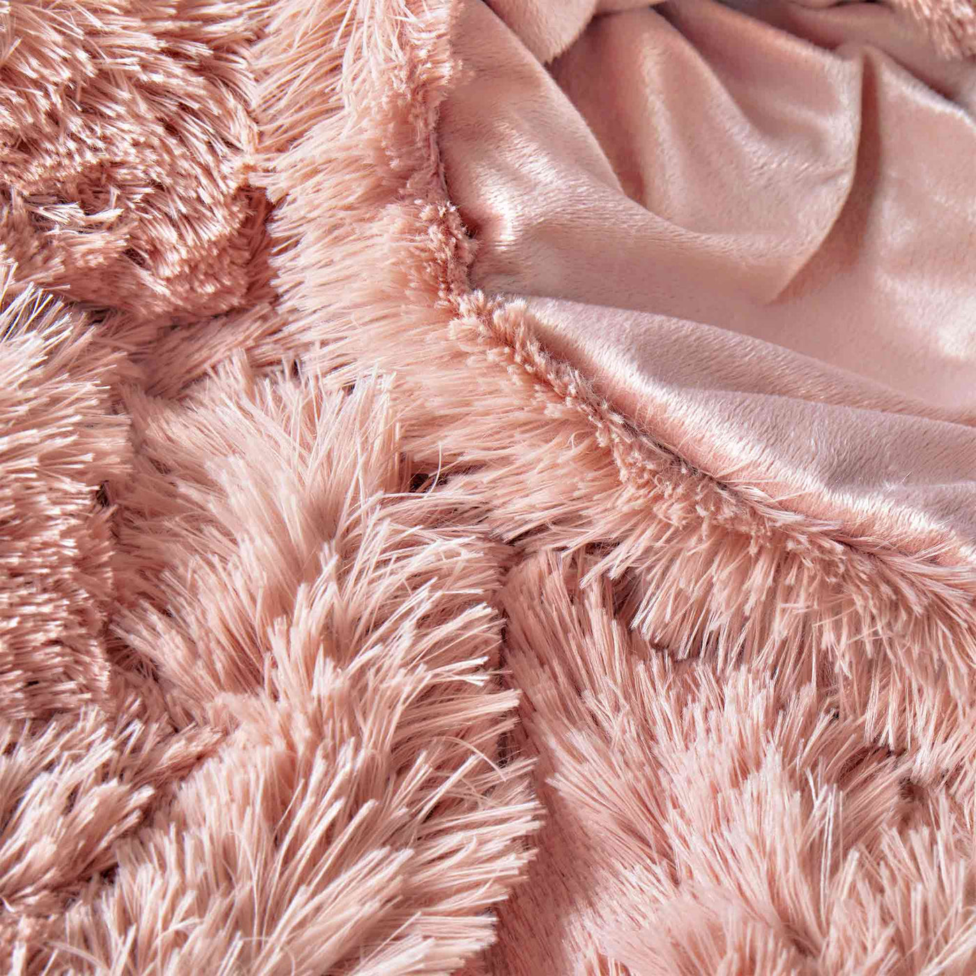 3 Piece Plush Reversible Faux Fur Comforter Set